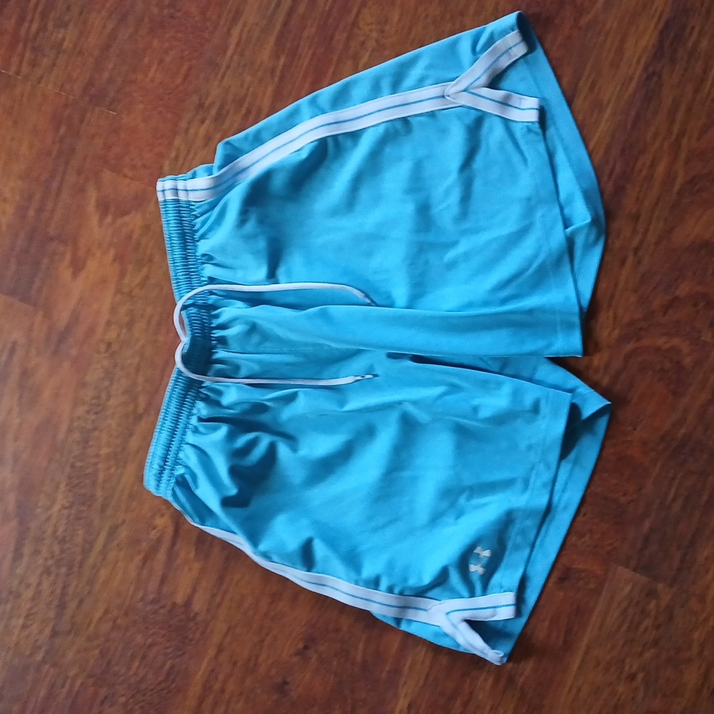 Under Armour‎ shorts